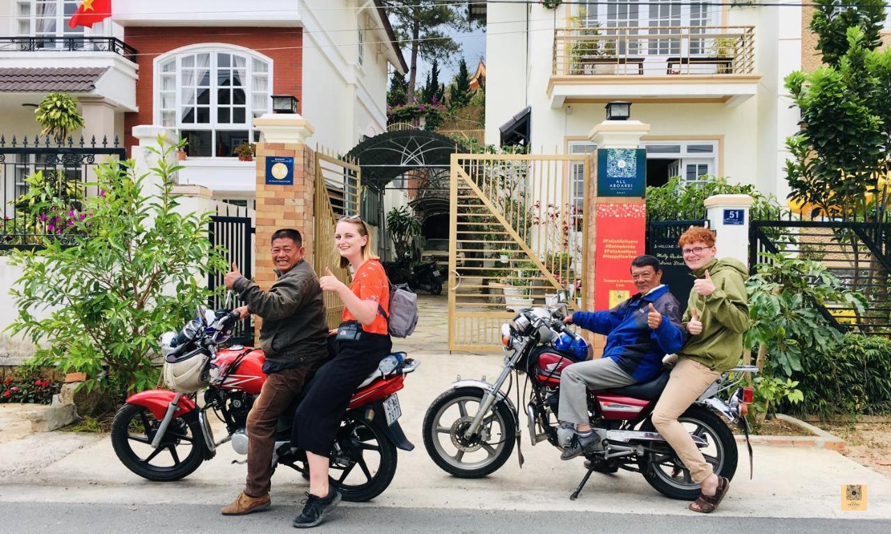 All Aboard Hostel Dalat Экстерьер фото